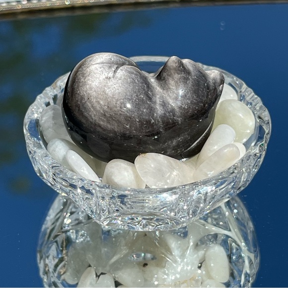 Silver Sheen Obsidian Sleeping Kitty / Cat Moonstone Tumbles, Round Crystal Dish - Picture 4 of 10